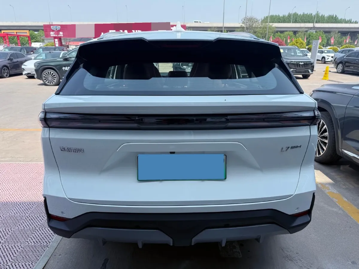 2025 Geely Galaxy L7 1.5L 112HP L4 1DHT PHEV 18.4KWH,autocango,china used car exporter,china ev exporter,chinese used car exporter,chinese used ev exporter