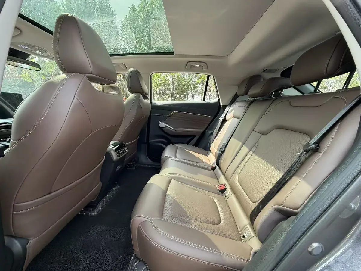 2024 GAC Trumpchi GS4 1.5T 177HP L4 7DCT,autocango,china used car exporter,china ev exporter,chinese used car exporter,chinese used ev exporter