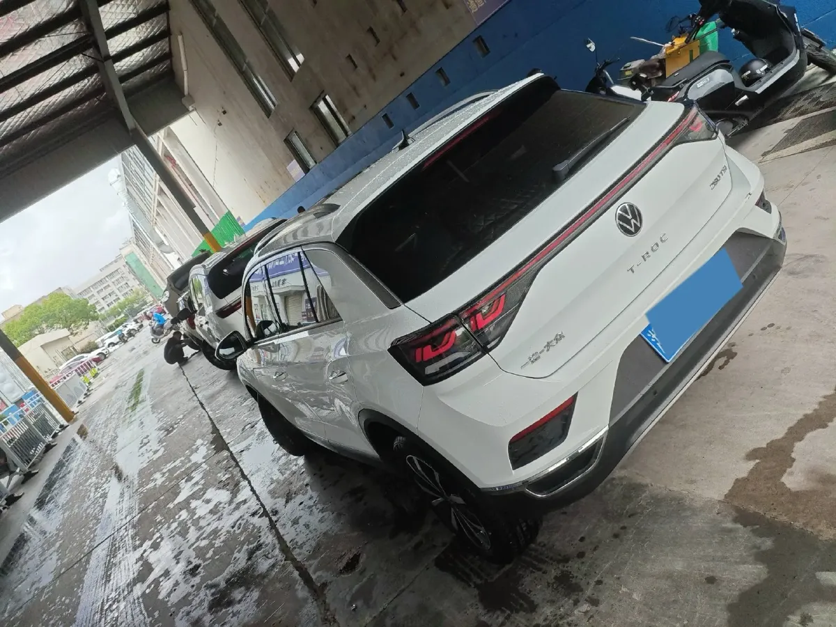 2023 Volkswagen T-Roc 1.4T 150HP L4 7DCT,autocango,china used car exporter,china ev exporter,chinese used car exporter,chinese used ev exporter