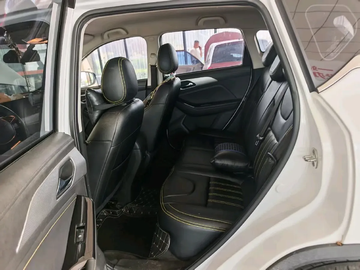 2019 BeiJing Auto X3 1.5T 150HP L4 CVT,autocango,china used car exporter,china ev exporter,chinese used car exporter,chinese used ev exporter