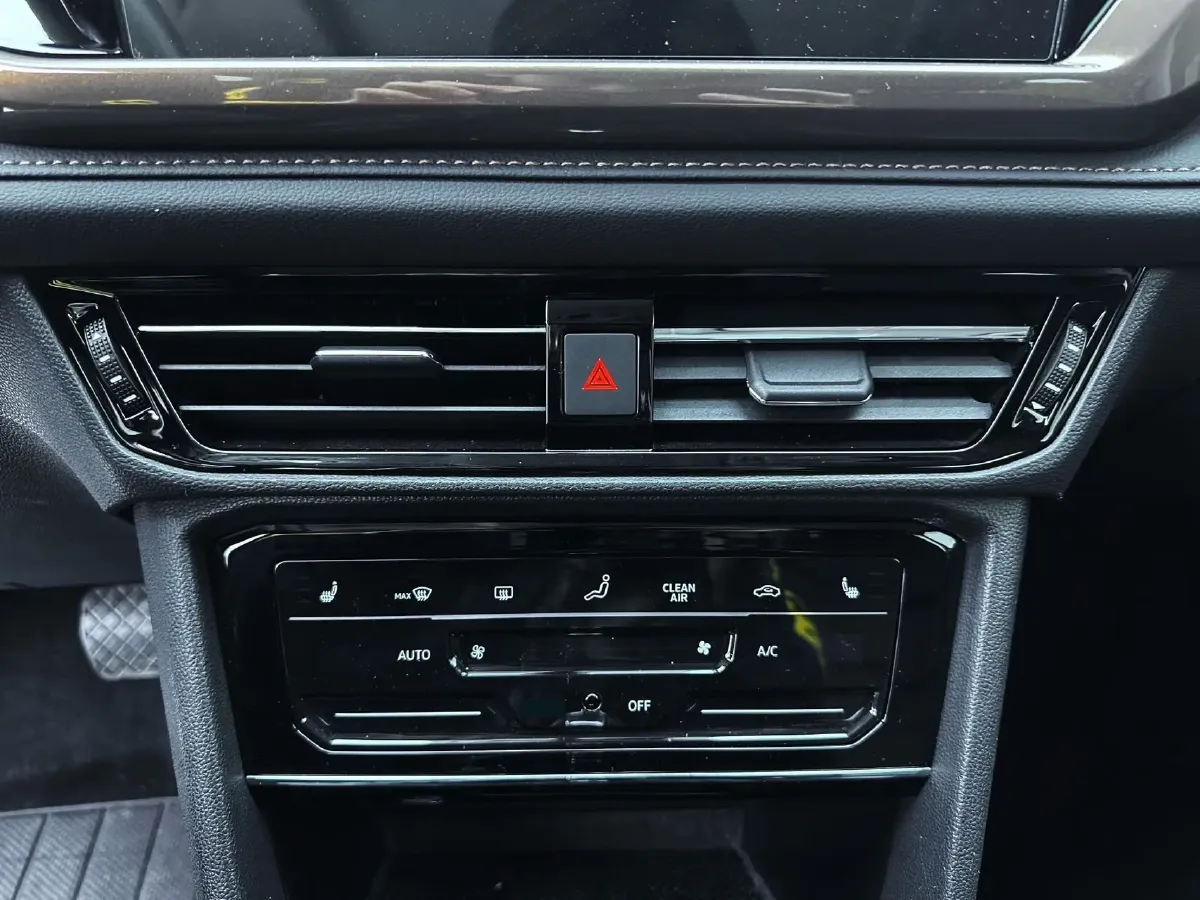 2021 Volkswagen Tharu 1.4T 150HP L4 7DCT,autocango,china used car exporter,china ev exporter,chinese used car exporter,chinese used ev exporter