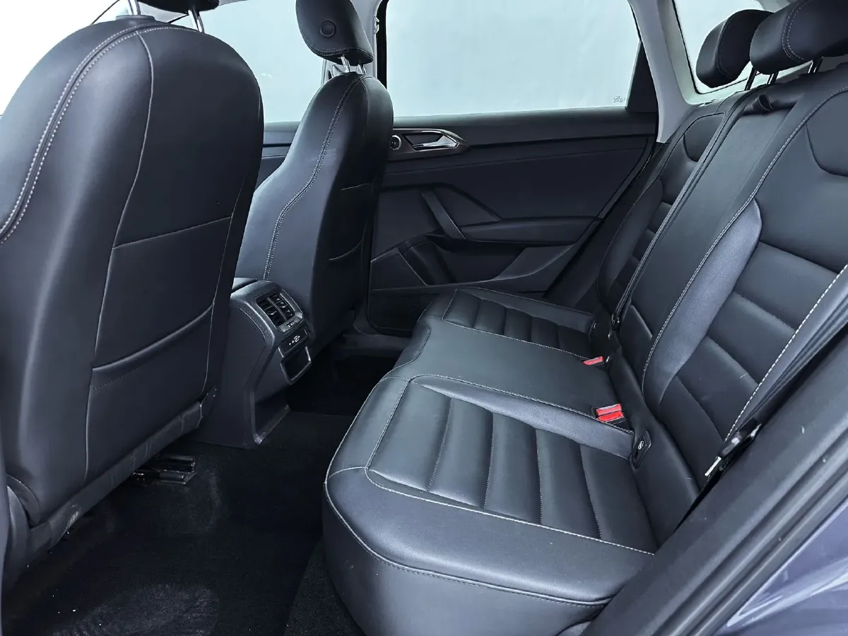 2021 Volkswagen Tharu 1.4T 150HP L4 7DCT,autocango,china used car exporter,china ev exporter,chinese used car exporter,chinese used ev exporter