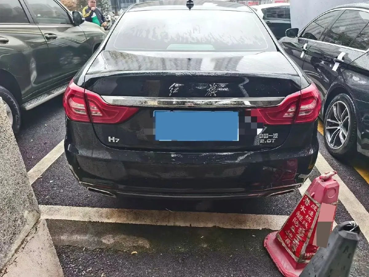 2017 HongQi H7 1.8T 188HP L4 6AT,autocango,china used car exporter,china ev exporter,chinese used car exporter,chinese used ev exporter