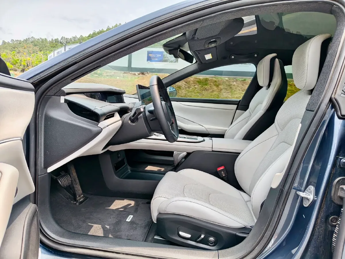 2024 MI SU7 BEV 73.6KWH,autocango,china used car exporter,china ev exporter,chinese used car exporter,chinese used ev exporter