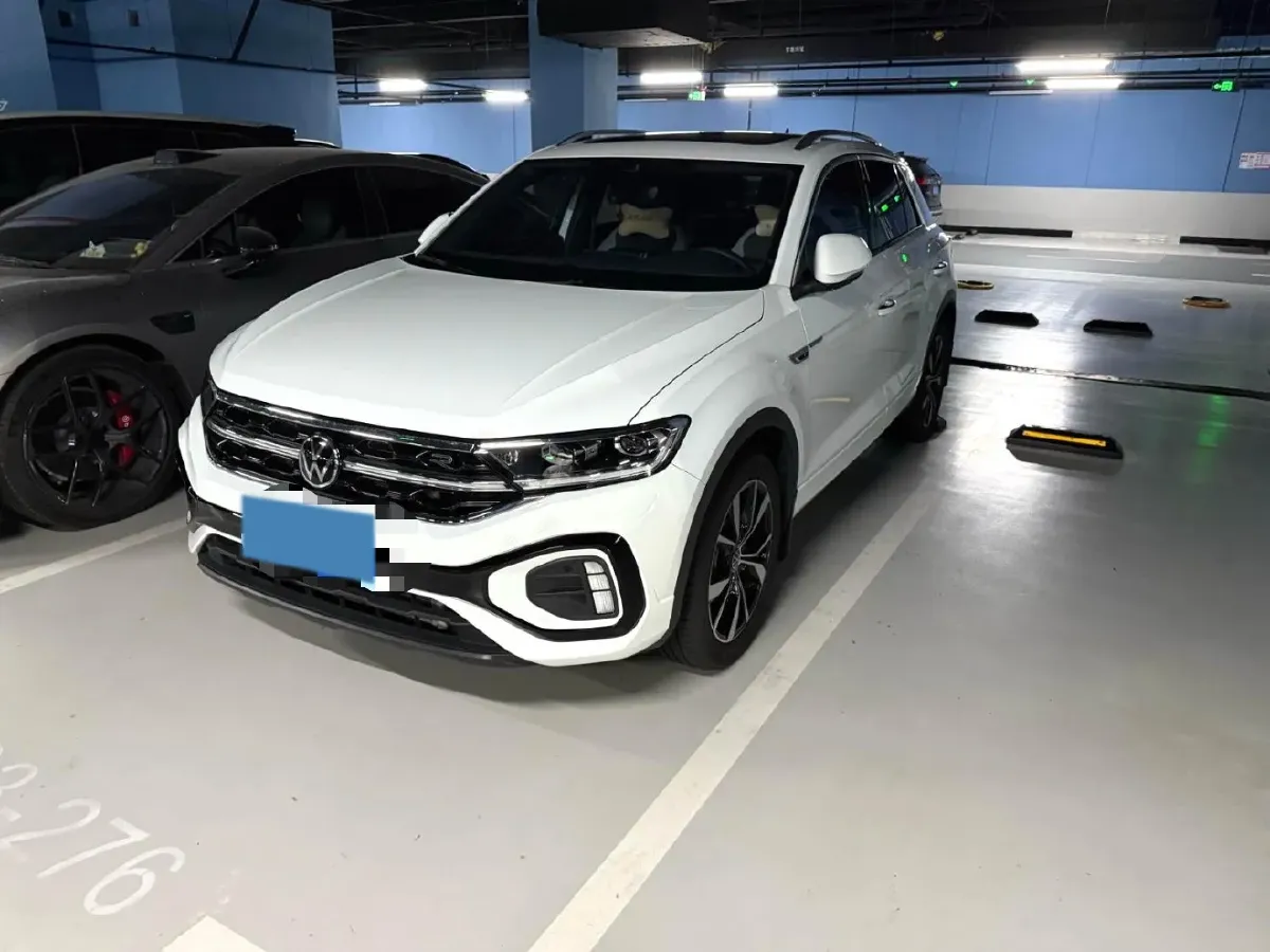 2024 Volkswagen T-Roc 1.5T 160HP L4 7DCT,autocango,china used car exporter,china ev exporter,chinese used car exporter,chinese used ev exporter