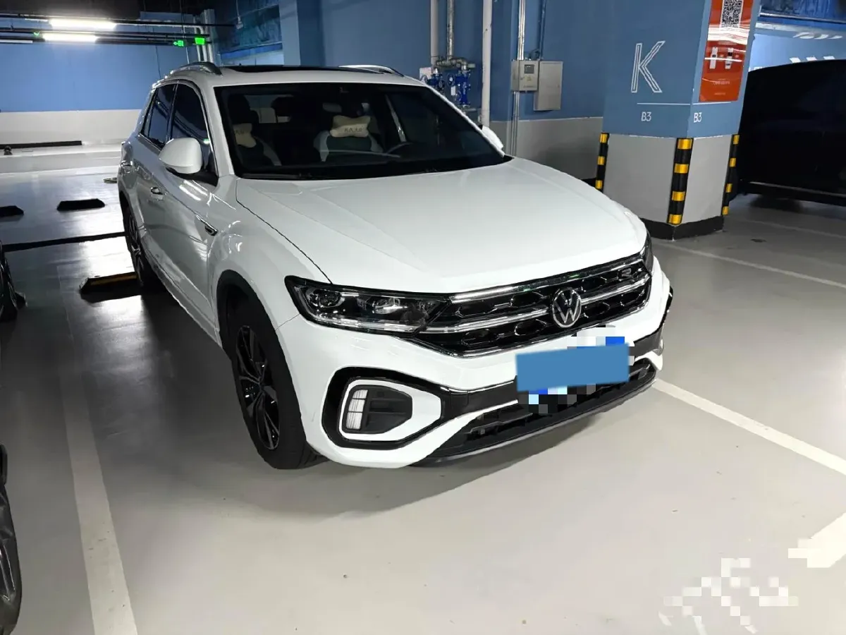2024 Volkswagen T-Roc 1.5T 160HP L4 7DCT,autocango,china used car exporter,china ev exporter,chinese used car exporter,chinese used ev exporter