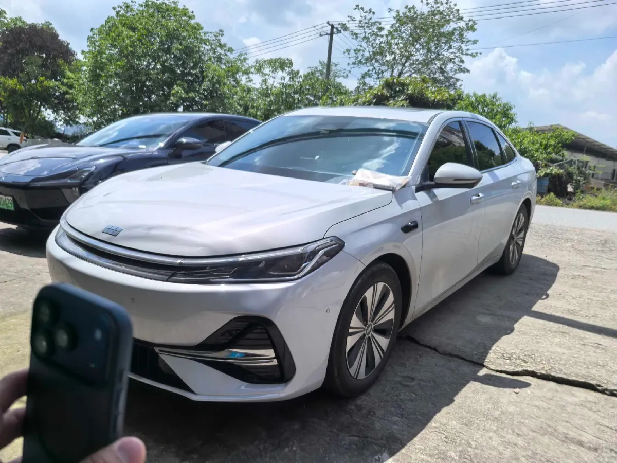 2025 Geely Galaxy A7 1.5L 112HP L4 1DHT PHEV,autocango,china used car exporter,china ev exporter,chinese used car exporter,chinese used ev exporter