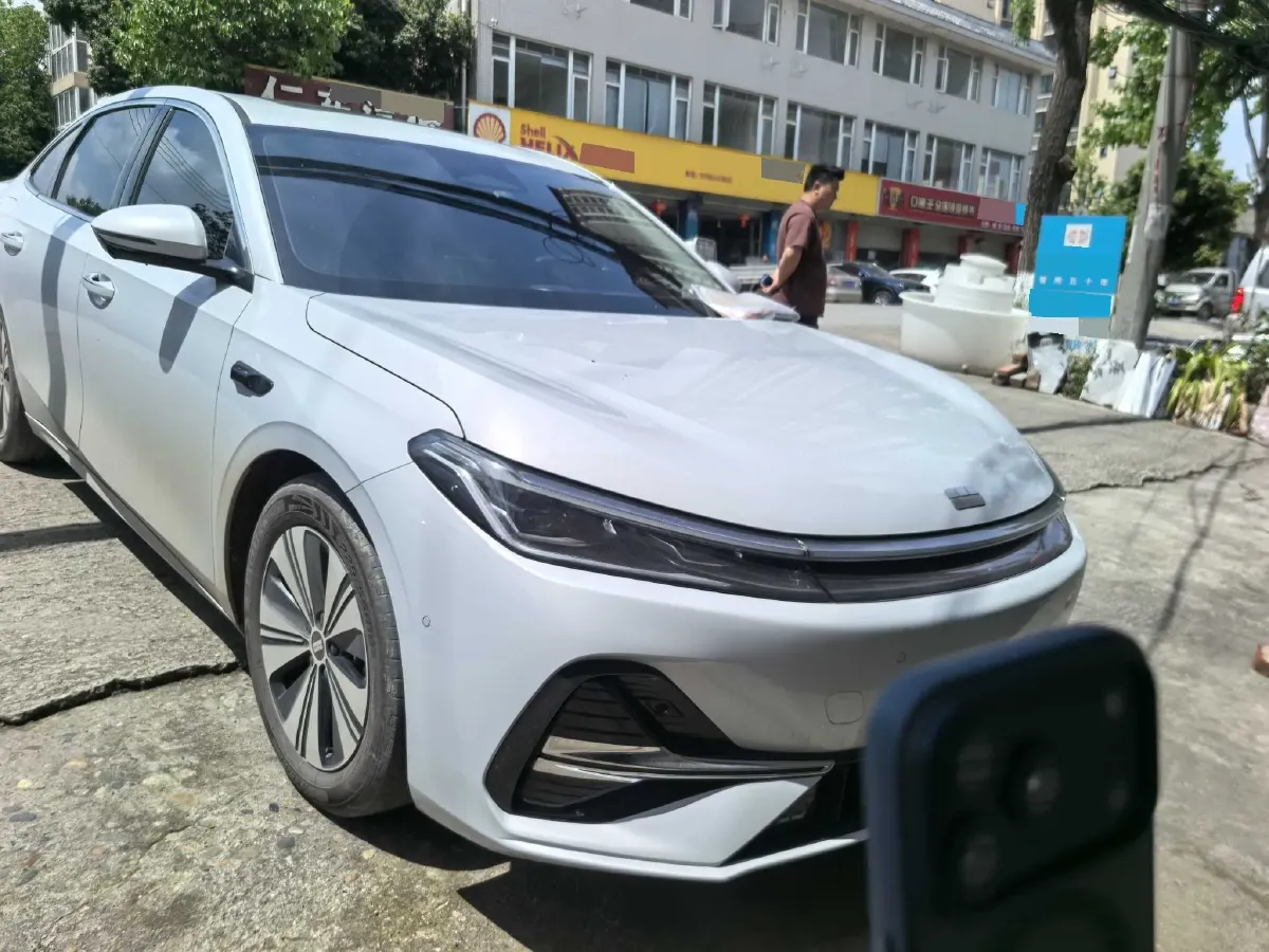 2025 Geely Galaxy A7 1.5L 112HP L4 1DHT PHEV,autocango,china used car exporter,china ev exporter,chinese used car exporter,chinese used ev exporter