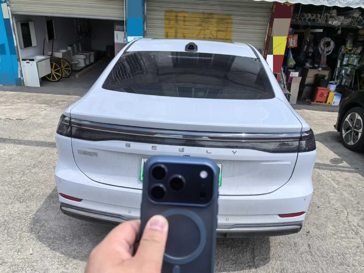 2025 Geely Galaxy A7 1.5L 112HP L4 1DHT PHEV,autocango,china used car exporter,china ev exporter,chinese used car exporter,chinese used ev exporter