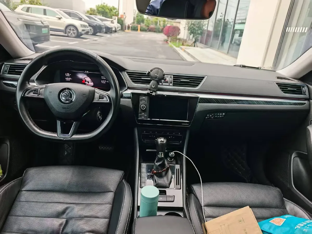 2019 Honda CR-V 2.0L 146HP L4 E-CVT Hybrid,autocango,china used car exporter,china ev exporter,chinese used car exporter,chinese used ev exporter