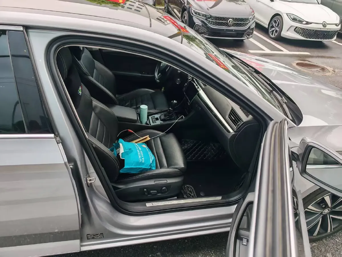 2019 Honda CR-V 2.0L 146HP L4 E-CVT Hybrid,autocango,china used car exporter,china ev exporter,chinese used car exporter,chinese used ev exporter