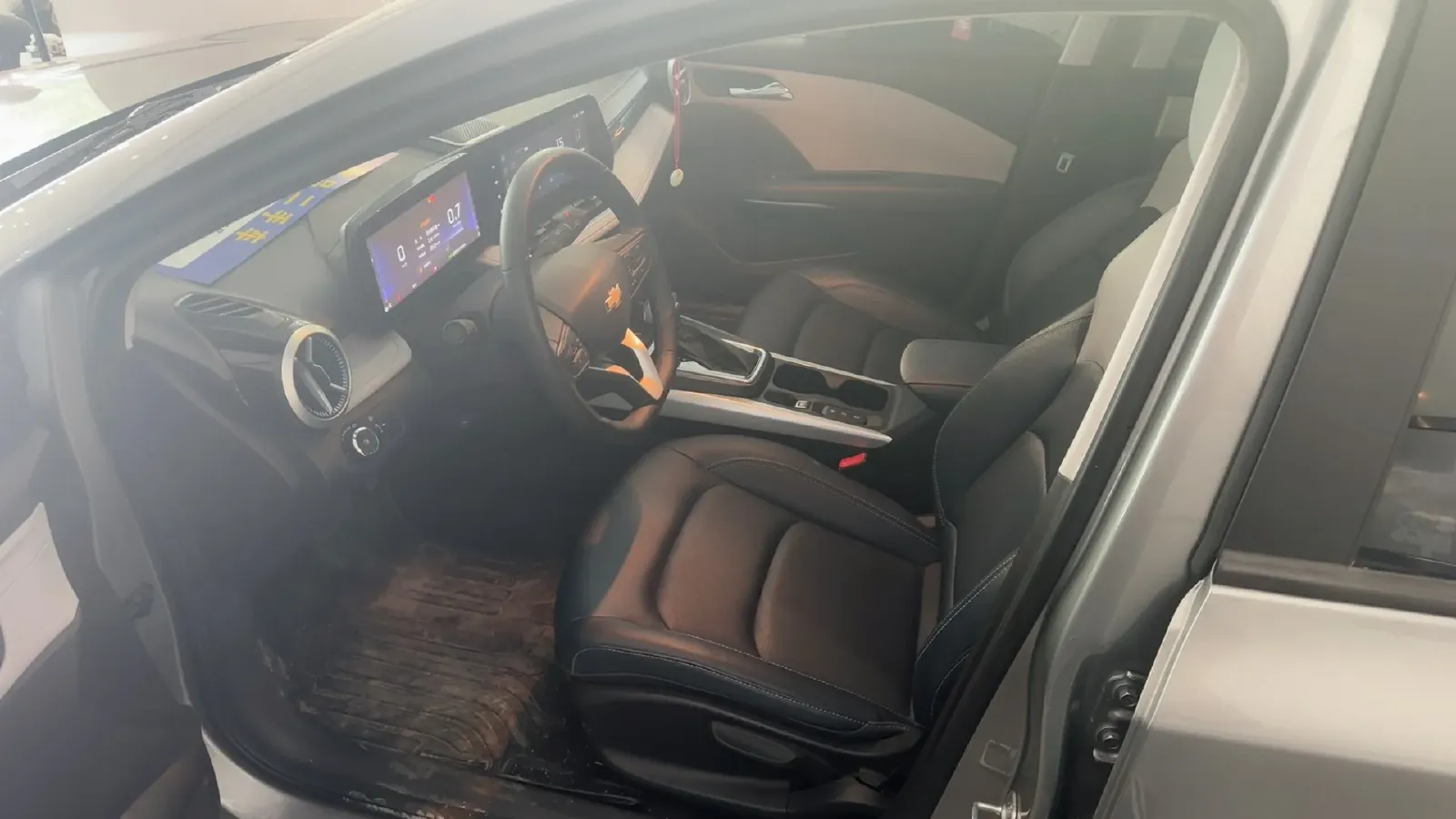 2023 Chevrolet Monza 1.5L 113HP L4 6DCT,autocango,china used car exporter,china ev exporter,chinese used car exporter,chinese used ev exporter