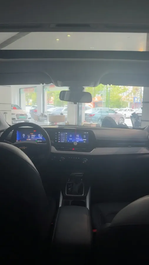 2023 Chevrolet Monza 1.5L 113HP L4 6DCT,autocango,china used car exporter,china ev exporter,chinese used car exporter,chinese used ev exporter