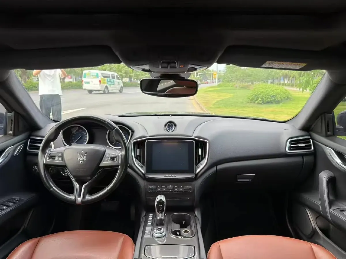 2018 Maserati Ghibli 3.0T 350HP V6 8AT,autocango,china used car exporter,china ev exporter,chinese used car exporter,chinese used ev exporter