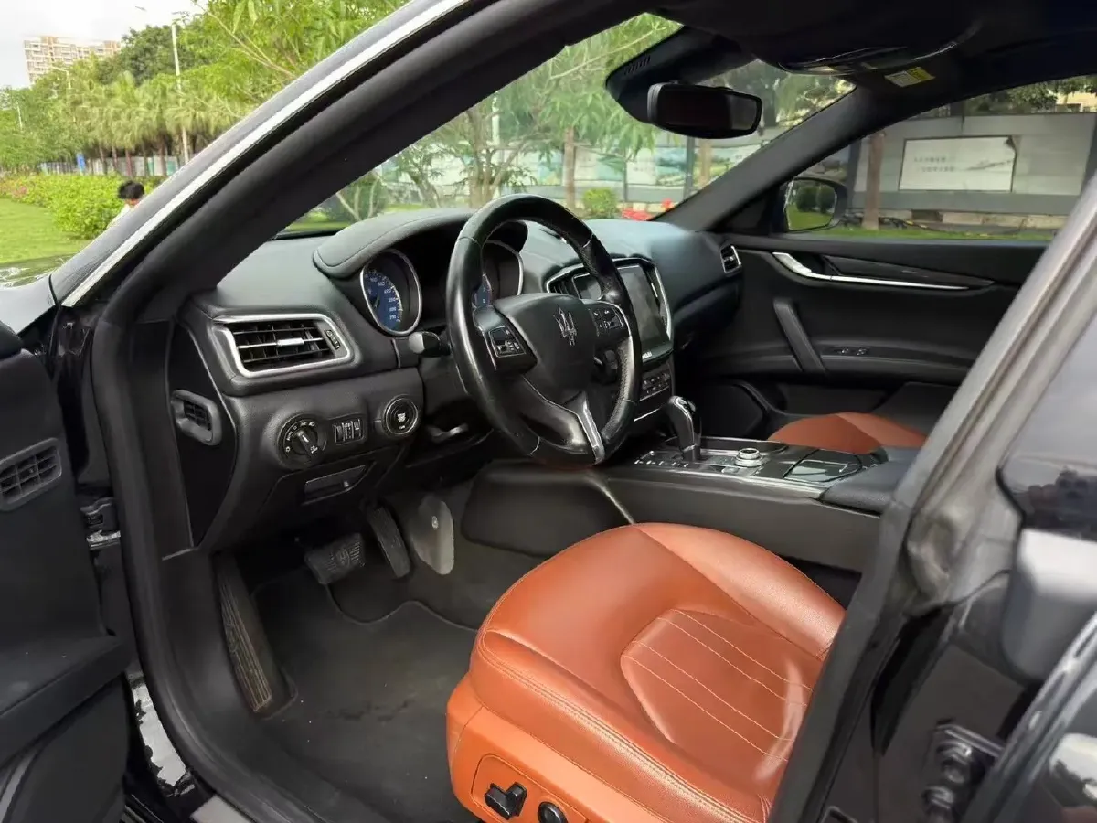 2018 Maserati Ghibli 3.0T 350HP V6 8AT,autocango,china used car exporter,china ev exporter,chinese used car exporter,chinese used ev exporter