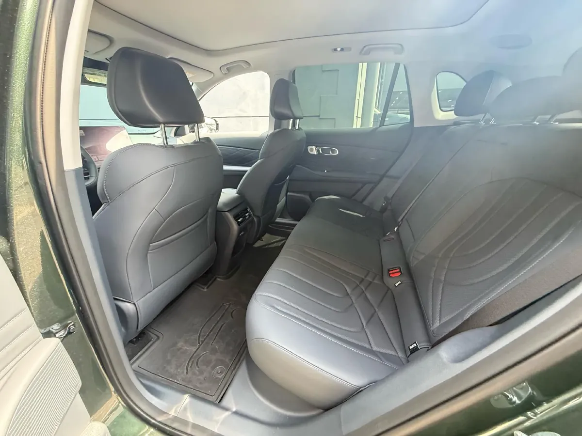 2026 Geely Galaxy Starship 7 1.5L 112HP L4 1DHT PHEV,autocango,china used car exporter,china ev exporter,chinese used car exporter,chinese used ev exporter