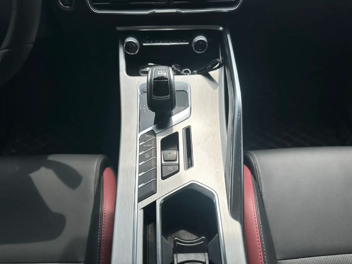 2020 Geely Coolray 1.4T 141HP L4 6DCT,autocango,china used car exporter,china ev exporter,chinese used car exporter,chinese used ev exporter