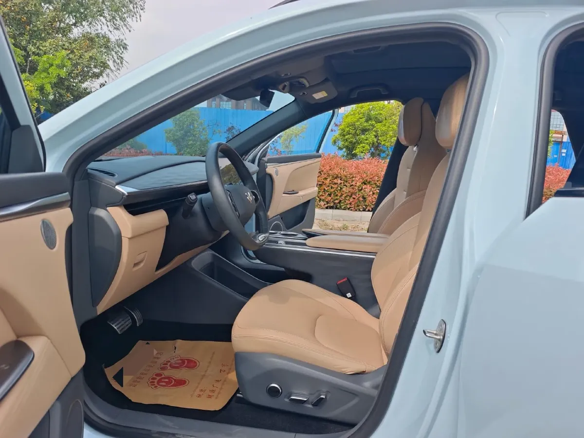 2024 MAXUS DaJia 5 BEV 61.1KWH,autocango,china used car exporter,china ev exporter,chinese used car exporter,chinese used ev exporter