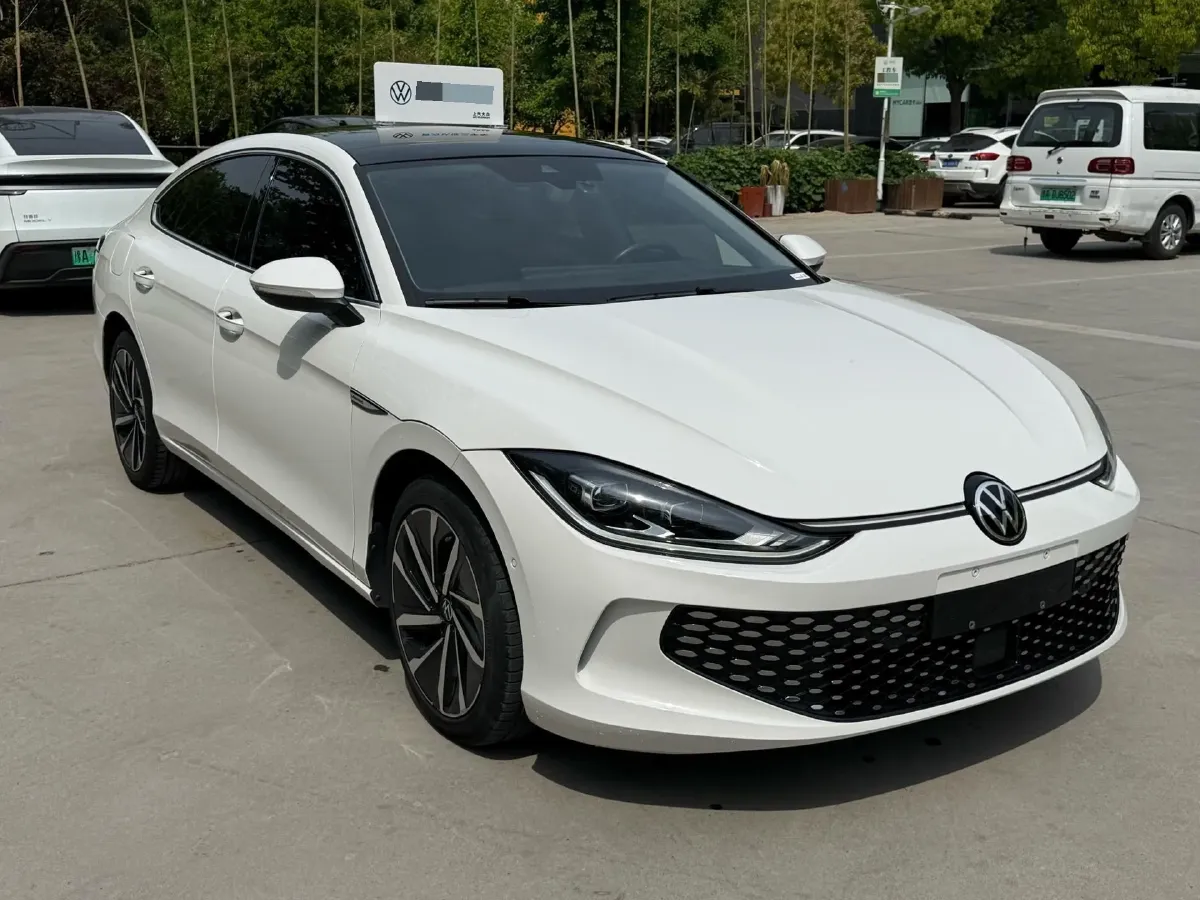 2022 Skoda Superb 2.0T 186HP L4 7DCT,autocango,china used car exporter,china ev exporter,chinese used car exporter,chinese used ev exporter
