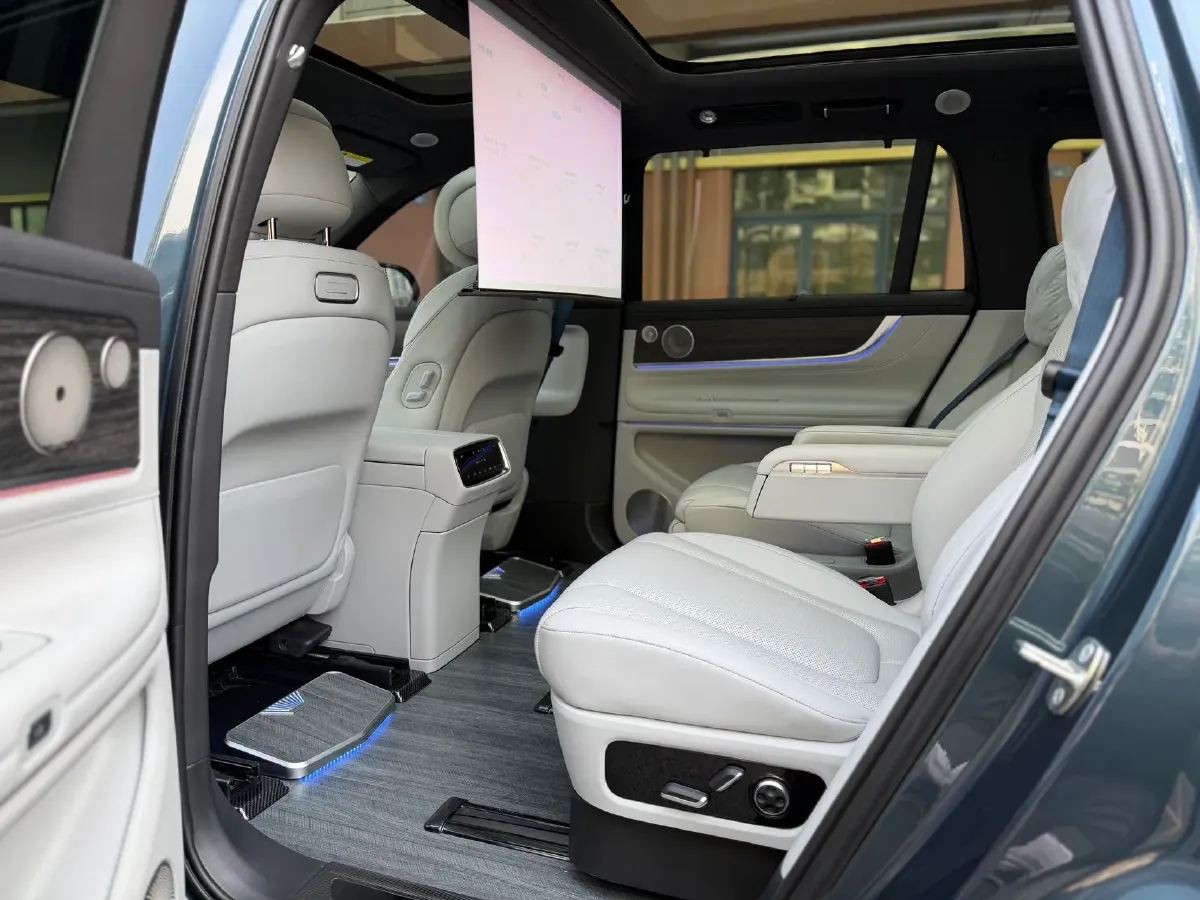 2024 AITO AITO M9 1.5T 152HP L4 REEV 42KWH,autocango,china used car exporter,china ev exporter,chinese used car exporter,chinese used ev exporter