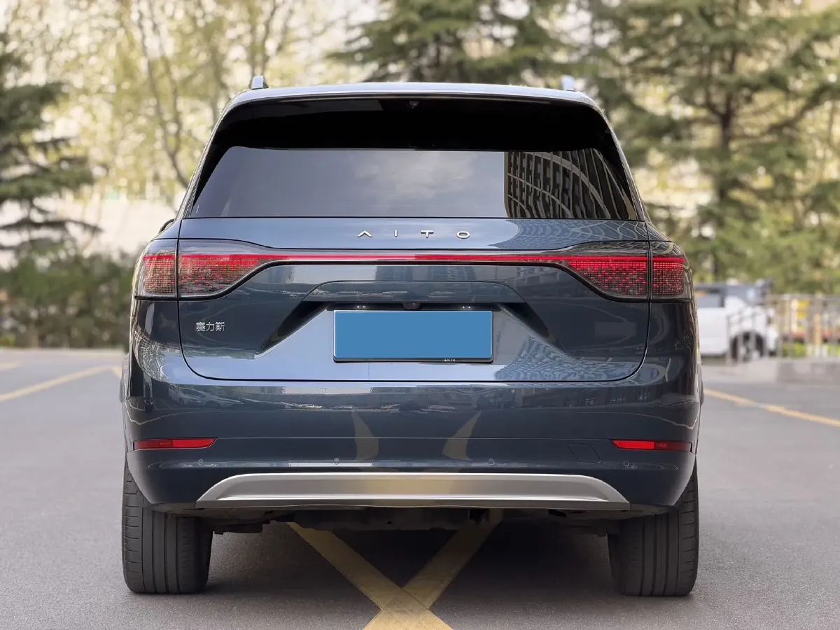 2024 AITO AITO M9 1.5T 152HP L4 REEV 42KWH,autocango,china used car exporter,china ev exporter,chinese used car exporter,chinese used ev exporter