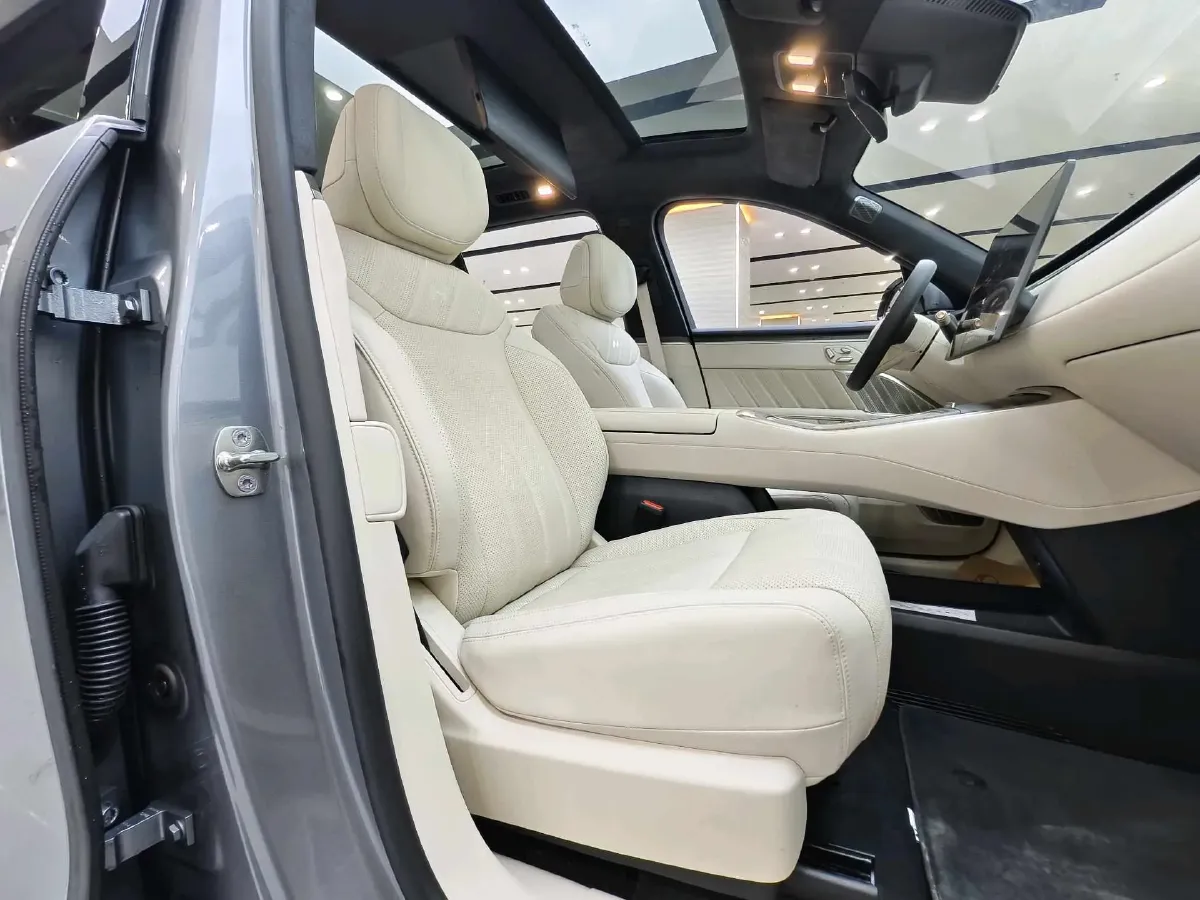 2025 ONVO L90 BEV,autocango,china used car exporter,china ev exporter,chinese used car exporter,chinese used ev exporter