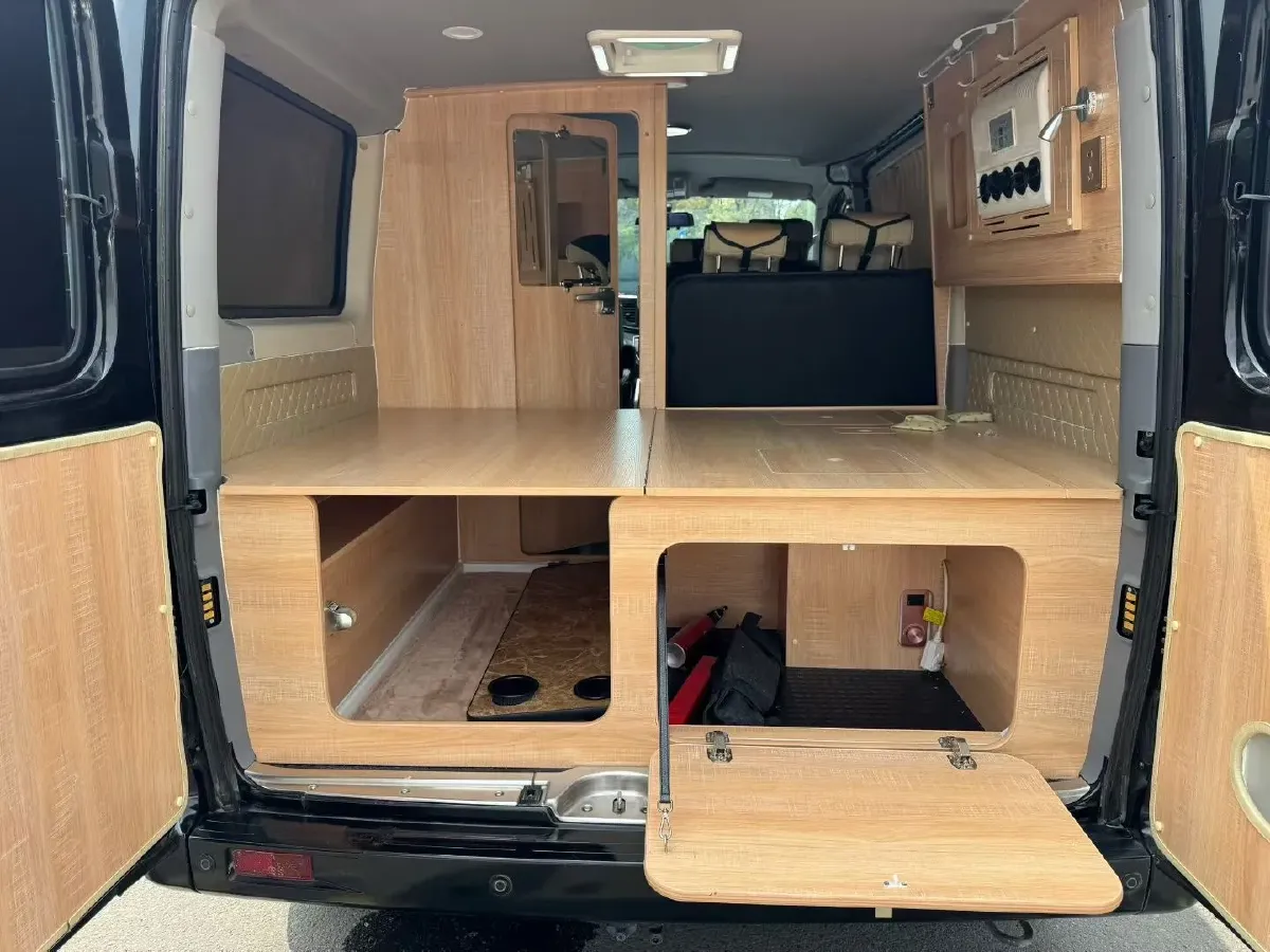 2021 MAXUS XinTu V80 2.0T 139HP L4 6AMT,autocango,china used car exporter,china ev exporter,chinese used car exporter,chinese used ev exporter