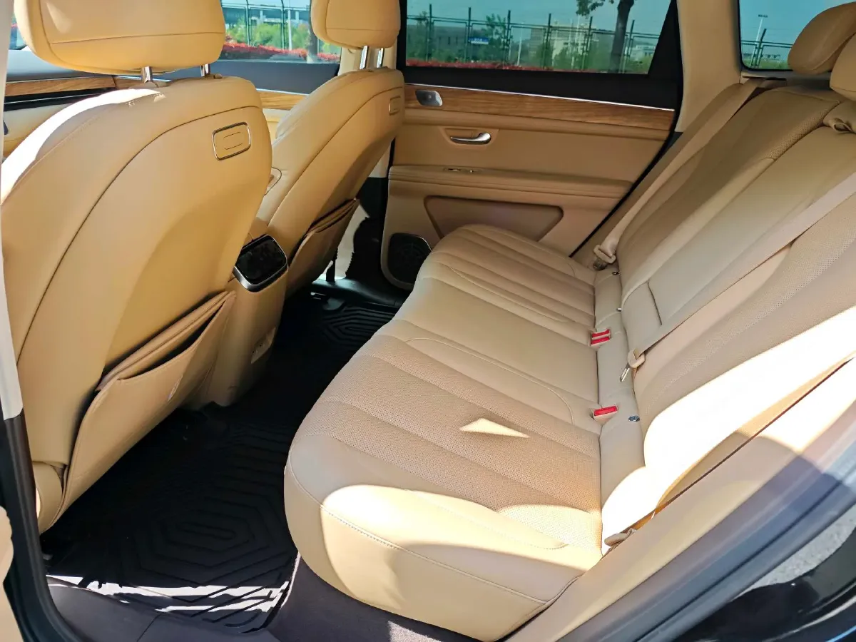 2024 AITO AITO M5 1.5T 152HP L4 REEV 42KWH,autocango,china used car exporter,china ev exporter,chinese used car exporter,chinese used ev exporter