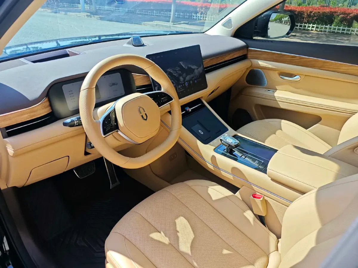 2024 AITO AITO M5 1.5T 152HP L4 REEV 42KWH,autocango,china used car exporter,china ev exporter,chinese used car exporter,chinese used ev exporter