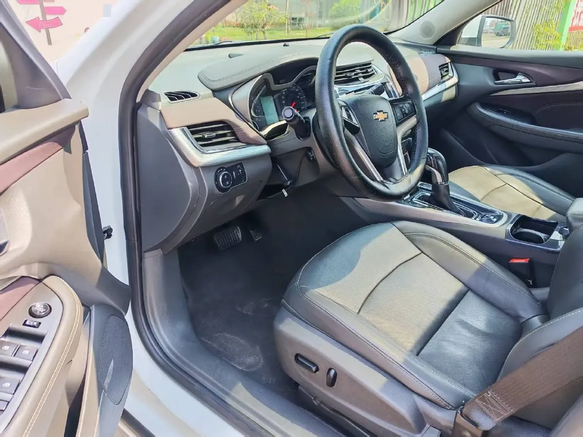 2018 Chevrolet Malibu 1.5T 170HP L4 6AT,autocango,china used car exporter,china ev exporter,chinese used car exporter,chinese used ev exporter