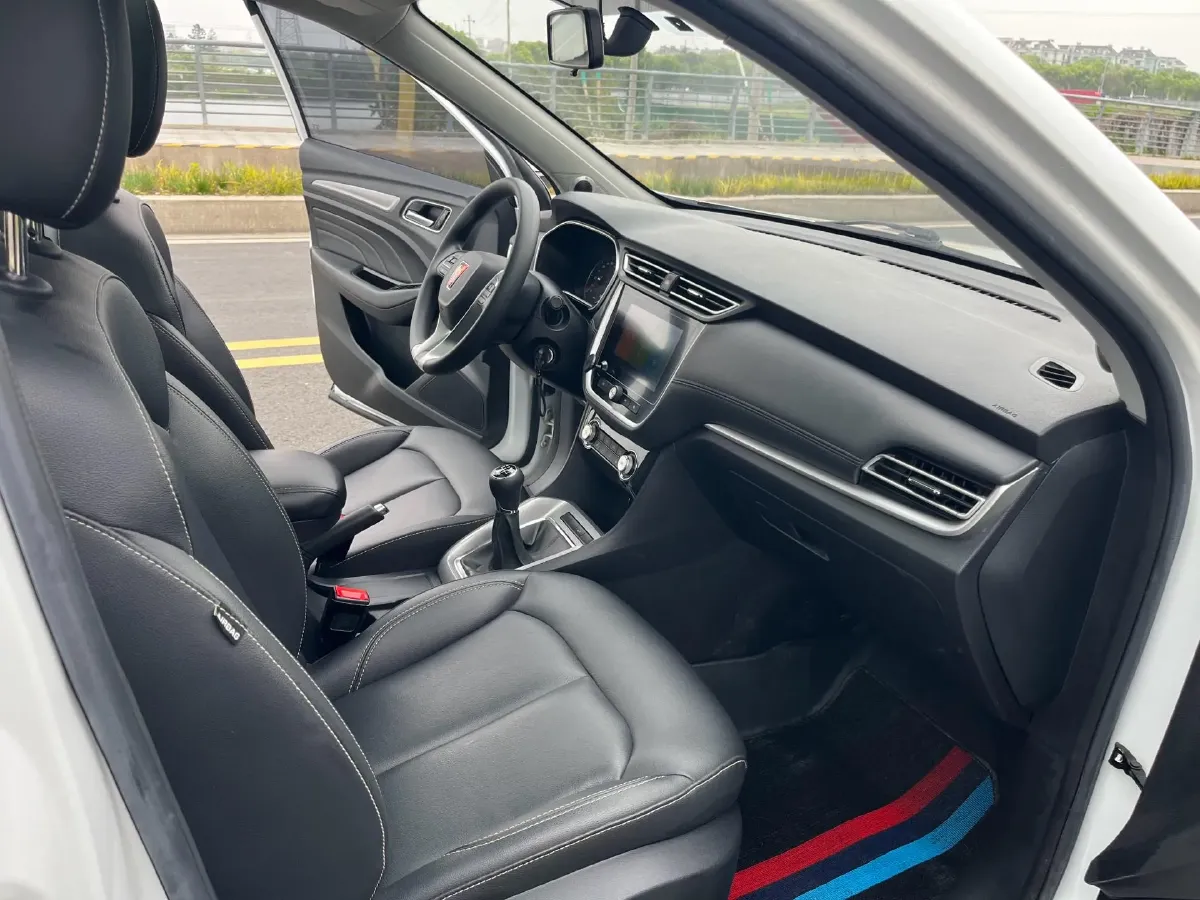 2018 Roewe RX5 1.5T 169HP L4 6MT,autocango,china used car exporter,china ev exporter,chinese used car exporter,chinese used ev exporter