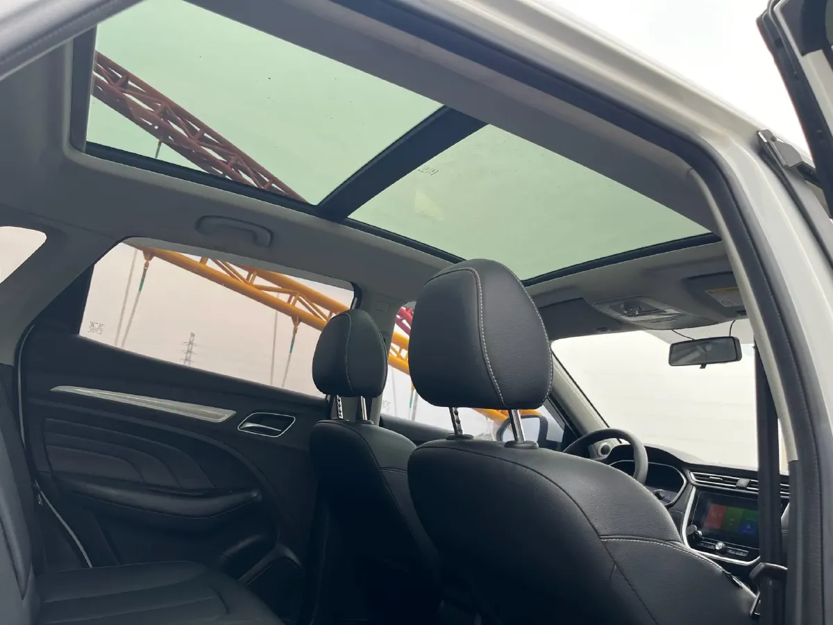 2018 Roewe RX5 1.5T 169HP L4 6MT,autocango,china used car exporter,china ev exporter,chinese used car exporter,chinese used ev exporter