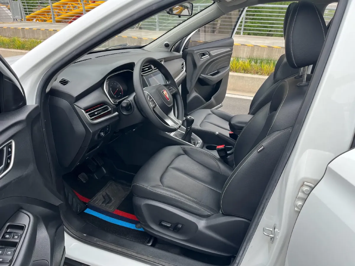 2018 Roewe RX5 1.5T 169HP L4 6MT,autocango,china used car exporter,china ev exporter,chinese used car exporter,chinese used ev exporter