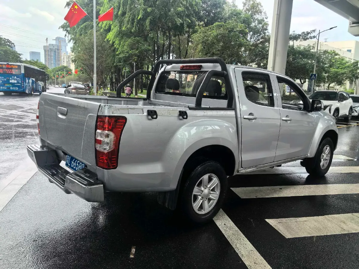 2020 ChangAn Kaicene KaiCheng F70 2.4T 218HP L4 6MT,autocango,china used car exporter,china ev exporter,chinese used car exporter,chinese used ev exporter