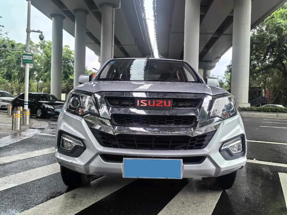 2020 ChangAn Kaicene KaiCheng F70 2.4T 218HP L4 6MT,autocango,china used car exporter,china ev exporter,chinese used car exporter,chinese used ev exporter
