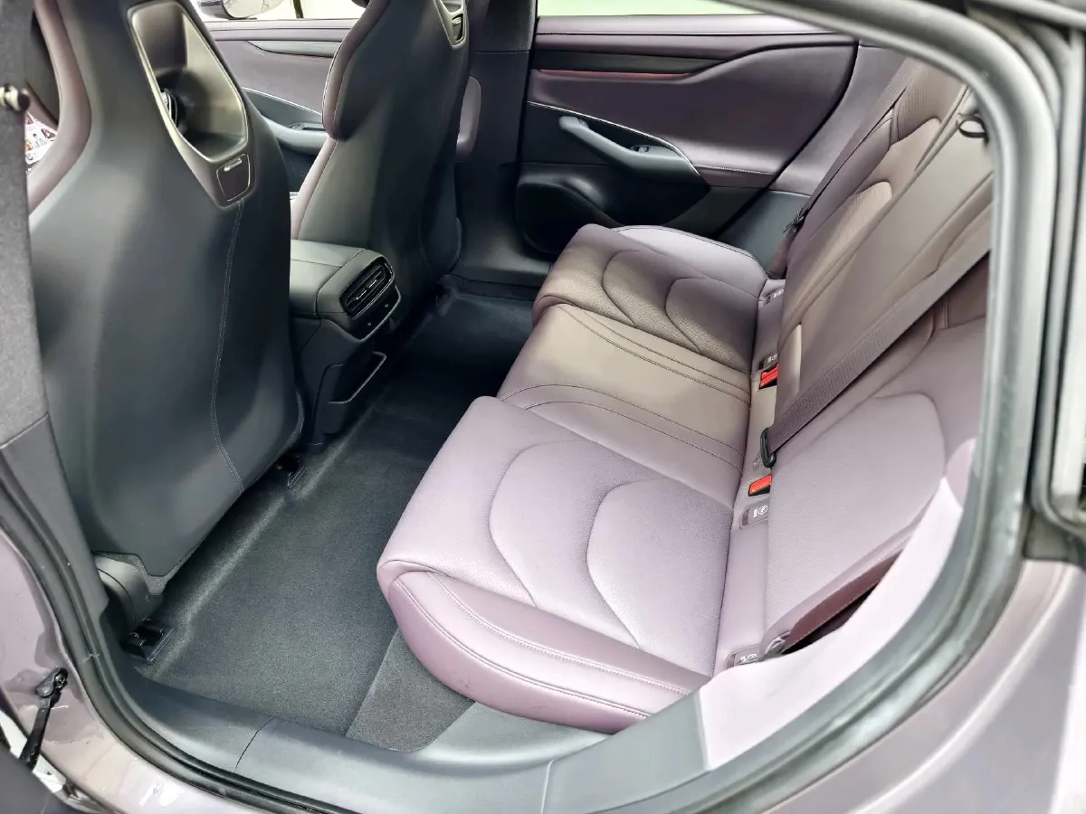 2024 MI SU7 BEV 73.6KWH,autocango,china used car exporter,china ev exporter,chinese used car exporter,chinese used ev exporter