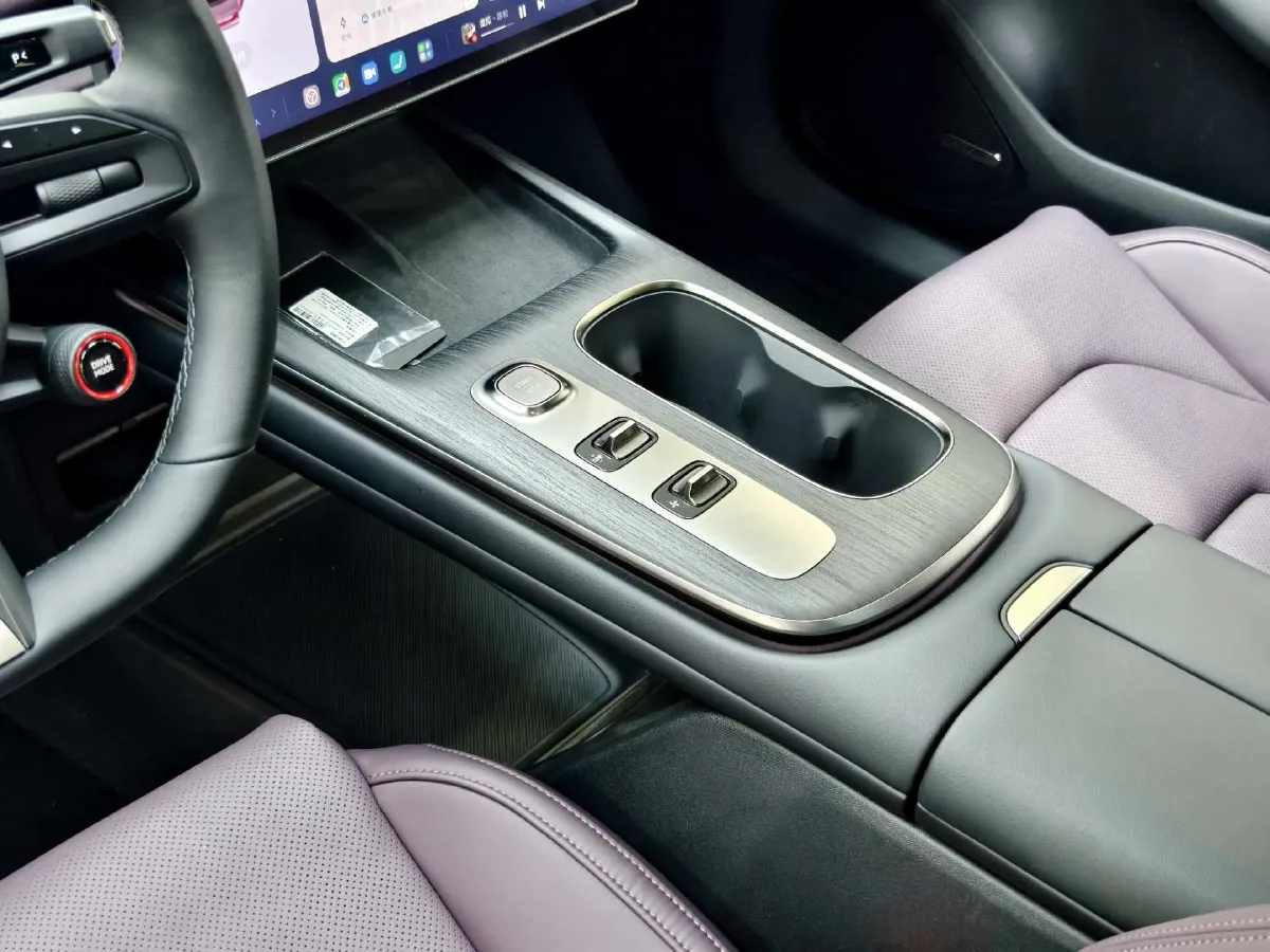 2024 MI SU7 BEV 73.6KWH,autocango,china used car exporter,china ev exporter,chinese used car exporter,chinese used ev exporter