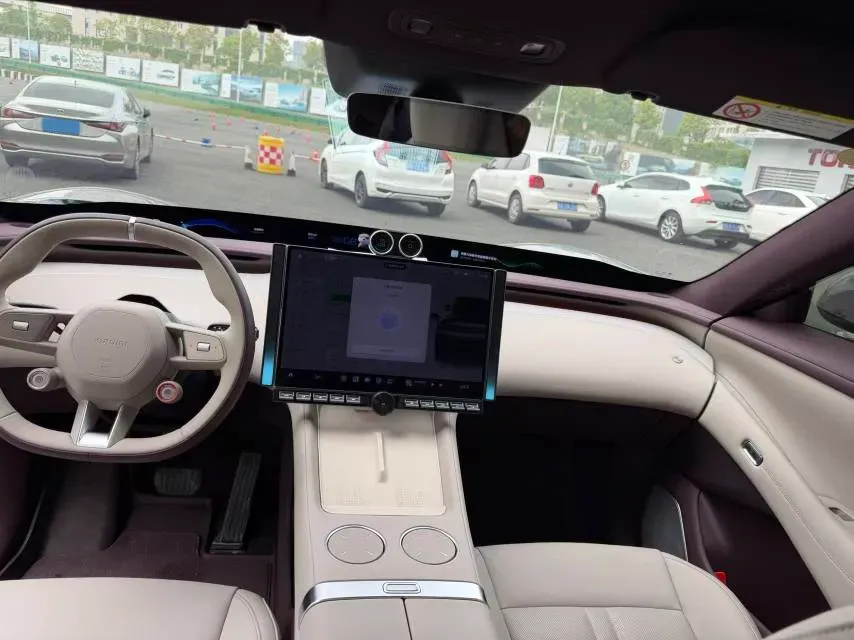 2025 MI YU7 BEV 96.3KWH,autocango,china used car exporter,china ev exporter,chinese used car exporter,chinese used ev exporter