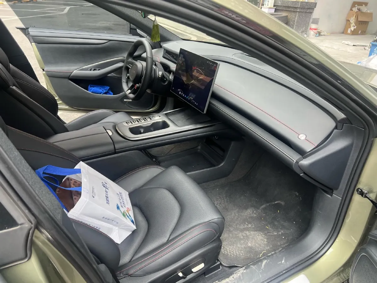 2024 MI SU7 BEV 94.3KWH,autocango,china used car exporter,china ev exporter,chinese used car exporter,chinese used ev exporter