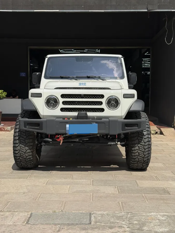 2024 212 212 T01 2.0T 252HP L4 8AT,autocango,china used car exporter,china ev exporter,chinese used car exporter,chinese used ev exporter