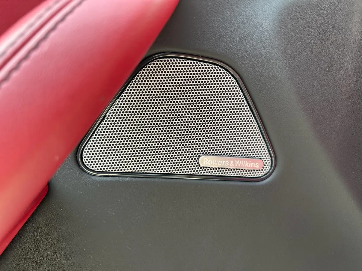 2019 Maserati Levante 3.8T 550HP V8 8AT,autocango,china used car exporter,china ev exporter,chinese used car exporter,chinese used ev exporter