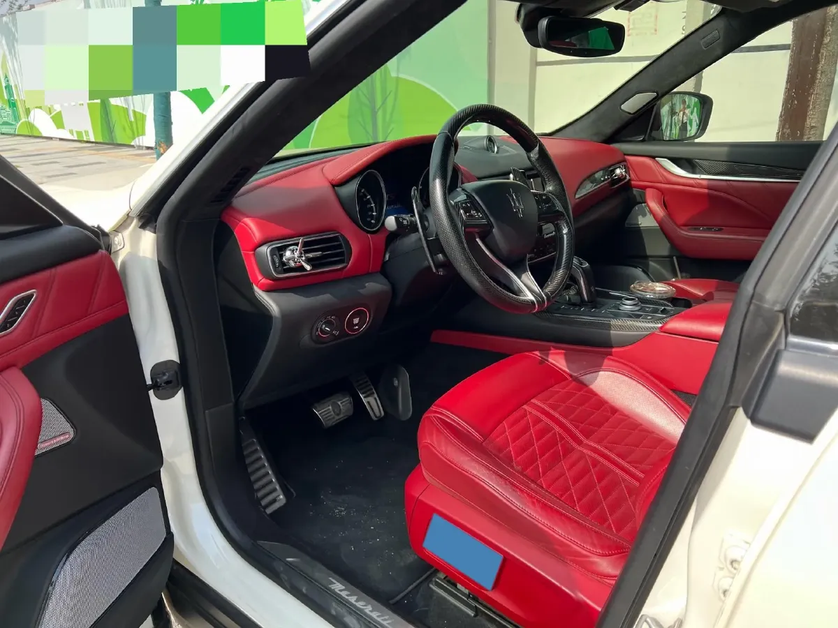 2019 Maserati Levante 3.8T 550HP V8 8AT,autocango,china used car exporter,china ev exporter,chinese used car exporter,chinese used ev exporter