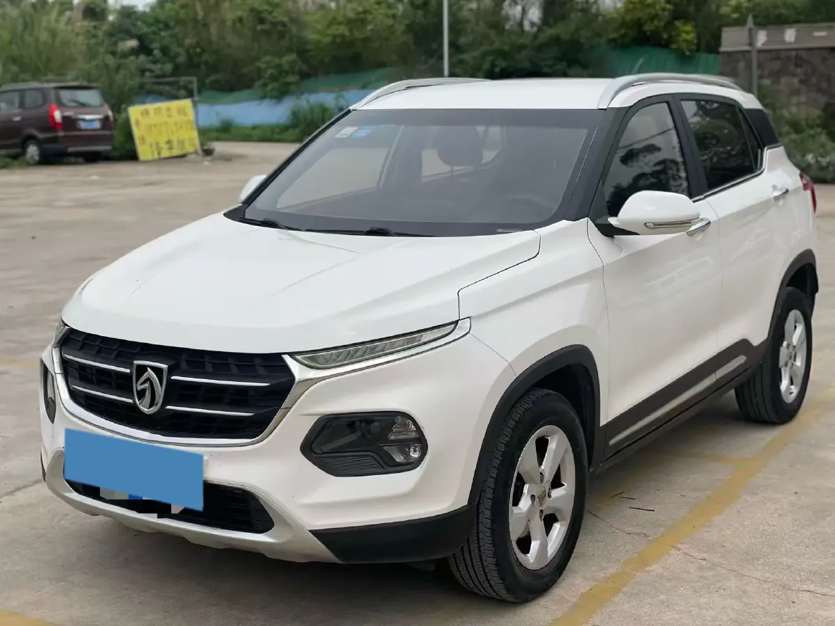 2017 BaoJun 510 1.5L 112HP L4 6MT,autocango,china used car exporter,china ev exporter,chinese used car exporter,chinese used ev exporter