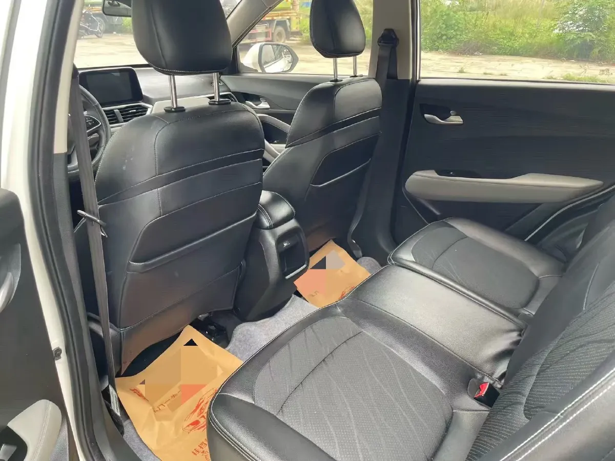 2017 BaoJun 510 1.5L 112HP L4 6MT,autocango,china used car exporter,china ev exporter,chinese used car exporter,chinese used ev exporter