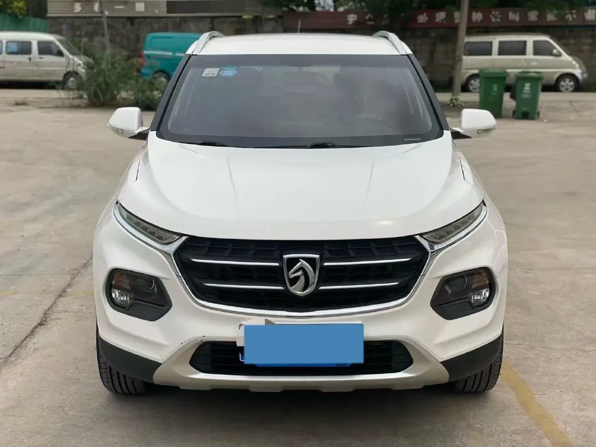 2017 BaoJun 510 1.5L 112HP L4 6MT,autocango,china used car exporter,china ev exporter,chinese used car exporter,chinese used ev exporter