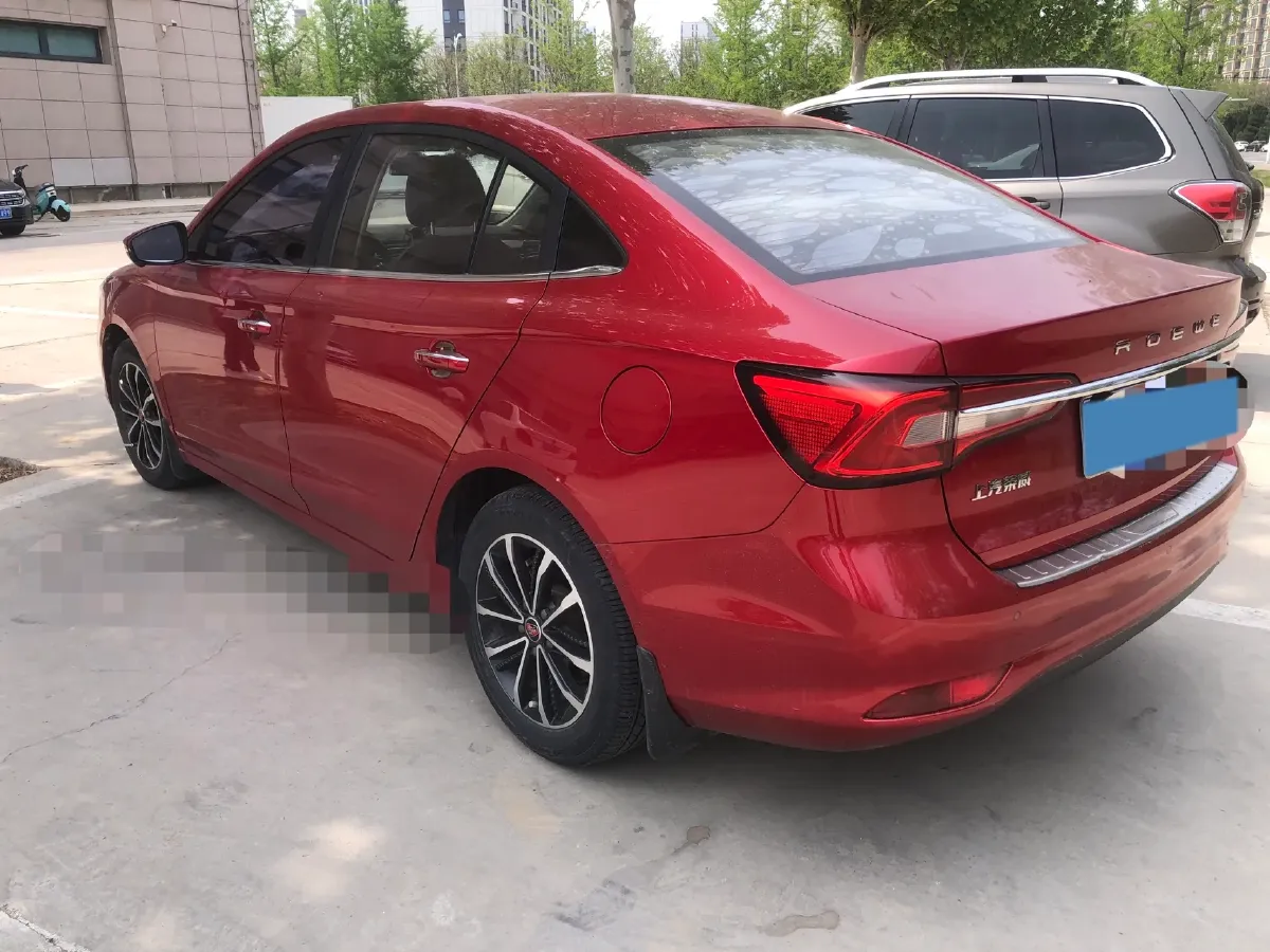 2020 Roewe i5 1.5L 120HP L4 CVT,autocango,china used car exporter,china ev exporter,chinese used car exporter,chinese used ev exporter
