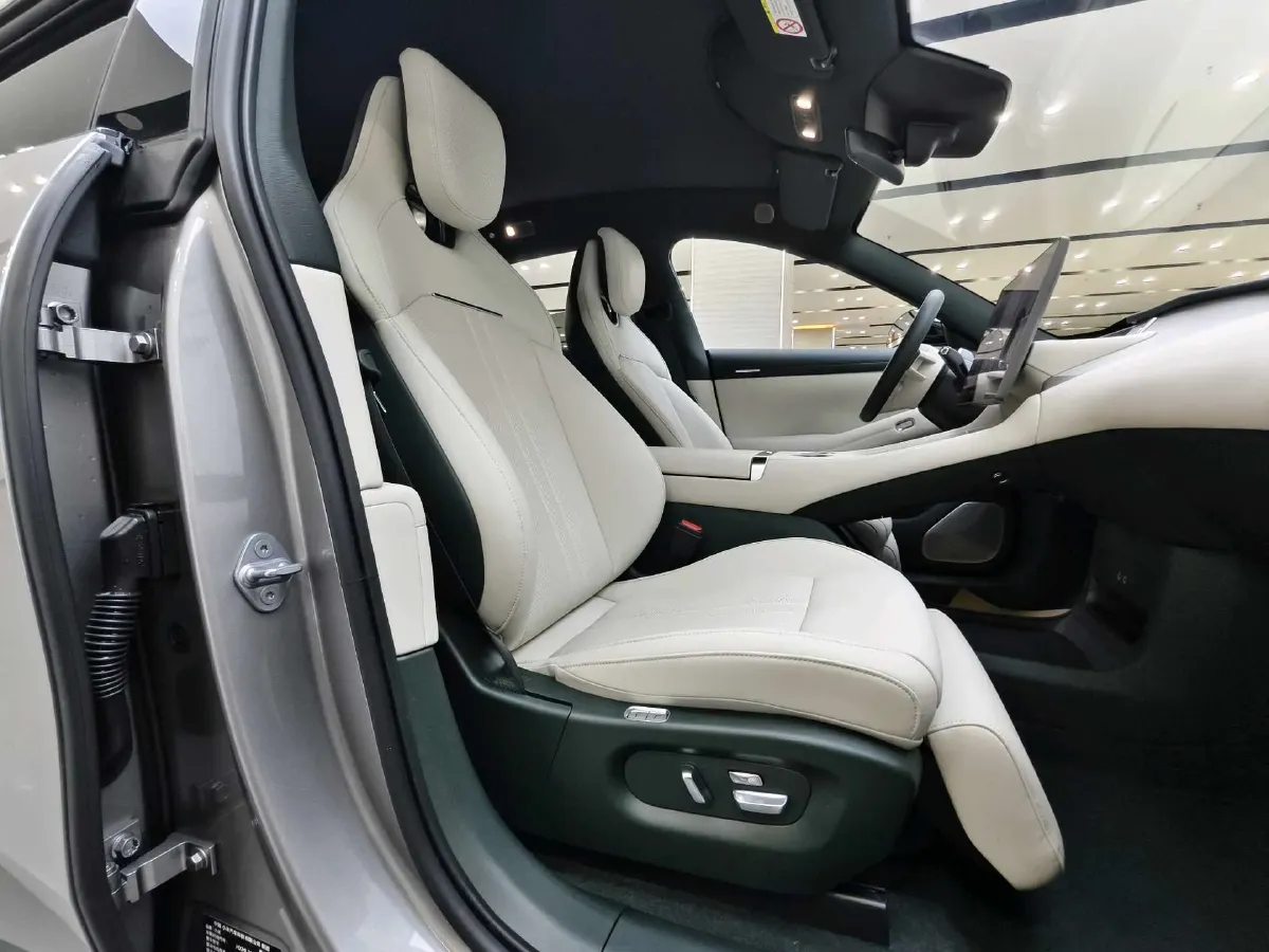 2025 MI YU7 BEV 96.3KWH,autocango,china used car exporter,china ev exporter,chinese used car exporter,chinese used ev exporter