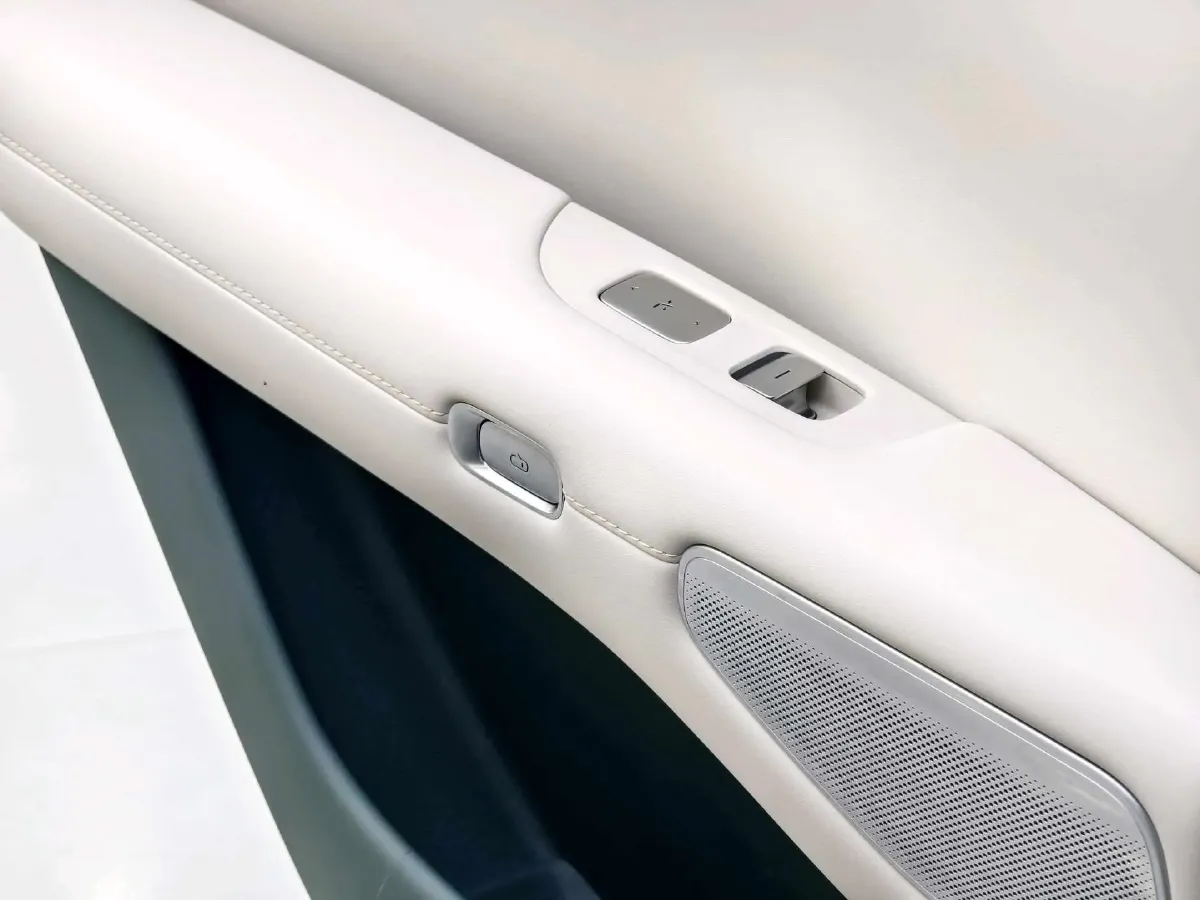 2025 MI YU7 BEV 96.3KWH,autocango,china used car exporter,china ev exporter,chinese used car exporter,chinese used ev exporter