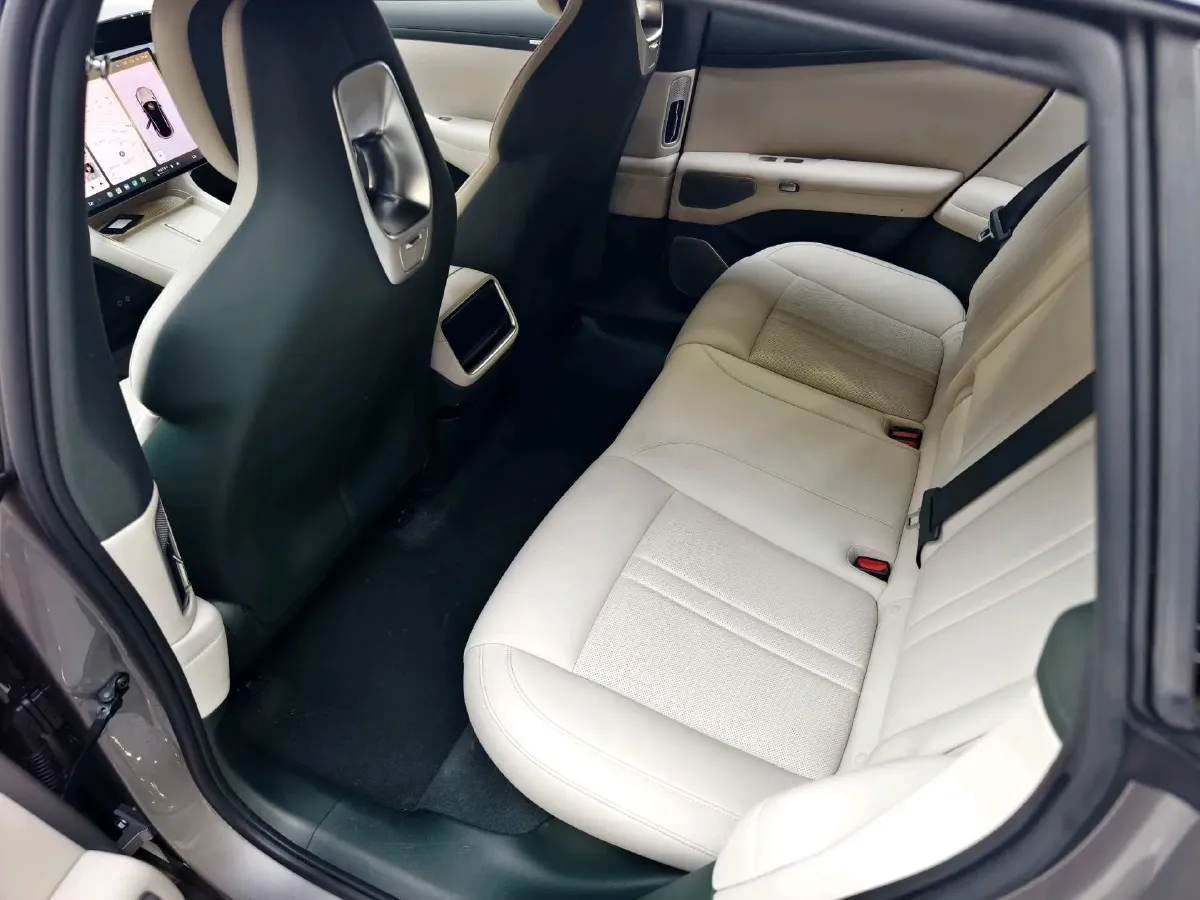 2025 MI YU7 BEV 96.3KWH,autocango,china used car exporter,china ev exporter,chinese used car exporter,chinese used ev exporter