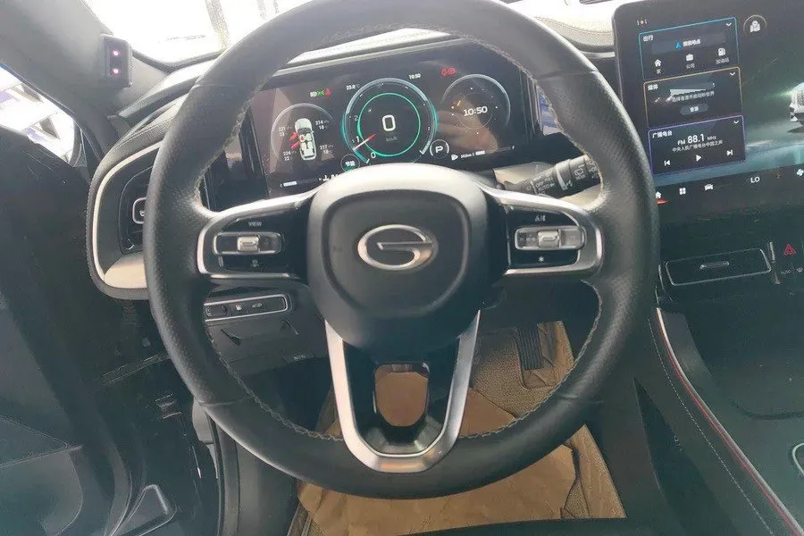 2022 GAC Trumpchi GS8 2.0T 252HP L4 8AT,autocango,china used car exporter,china ev exporter,chinese used car exporter,chinese used ev exporter